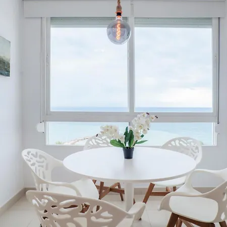 Skol Sea Views Apartment Marbella
